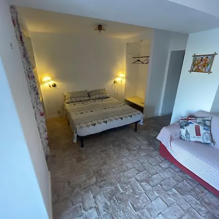 Phoenician Capri 3 Camere Una Tripla Con Terrazza Una Singola Entrata Indipendente Ed Una Matrimoniale King Doppia Con Balcone